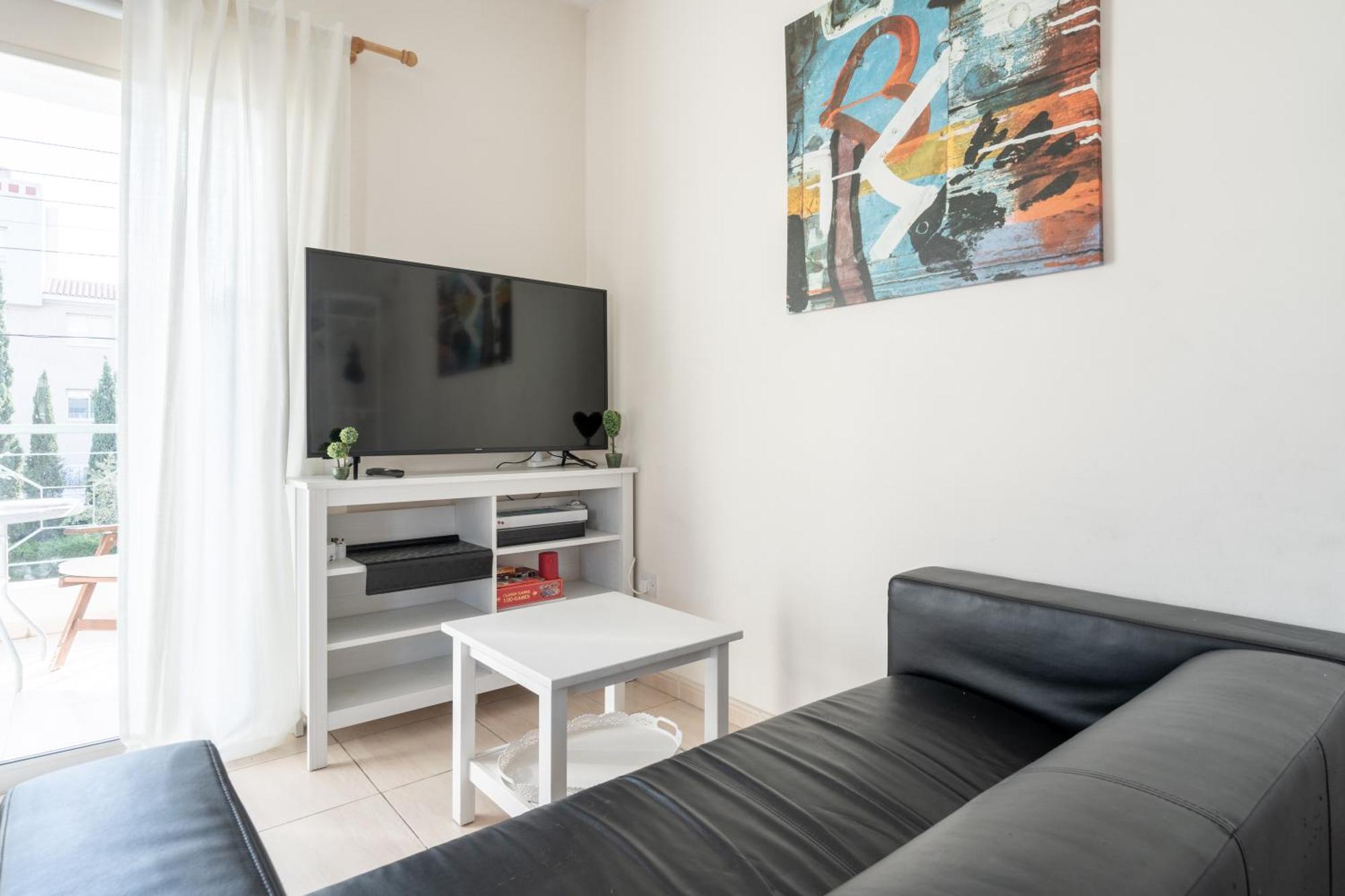 Limnos Gardens Apartment Paphos Bagian luar foto
