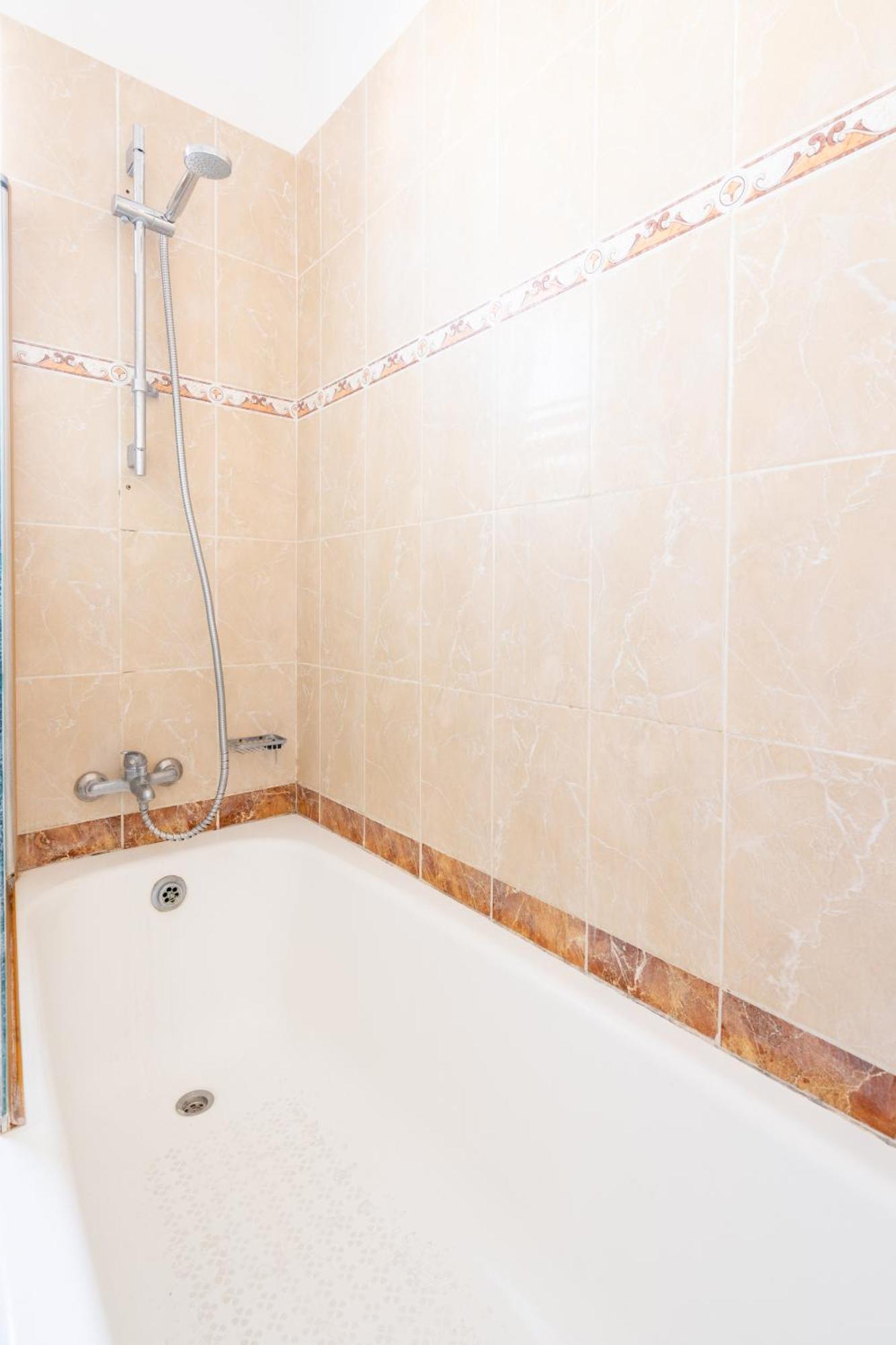 Limnos Gardens Apartment Paphos Bagian luar foto